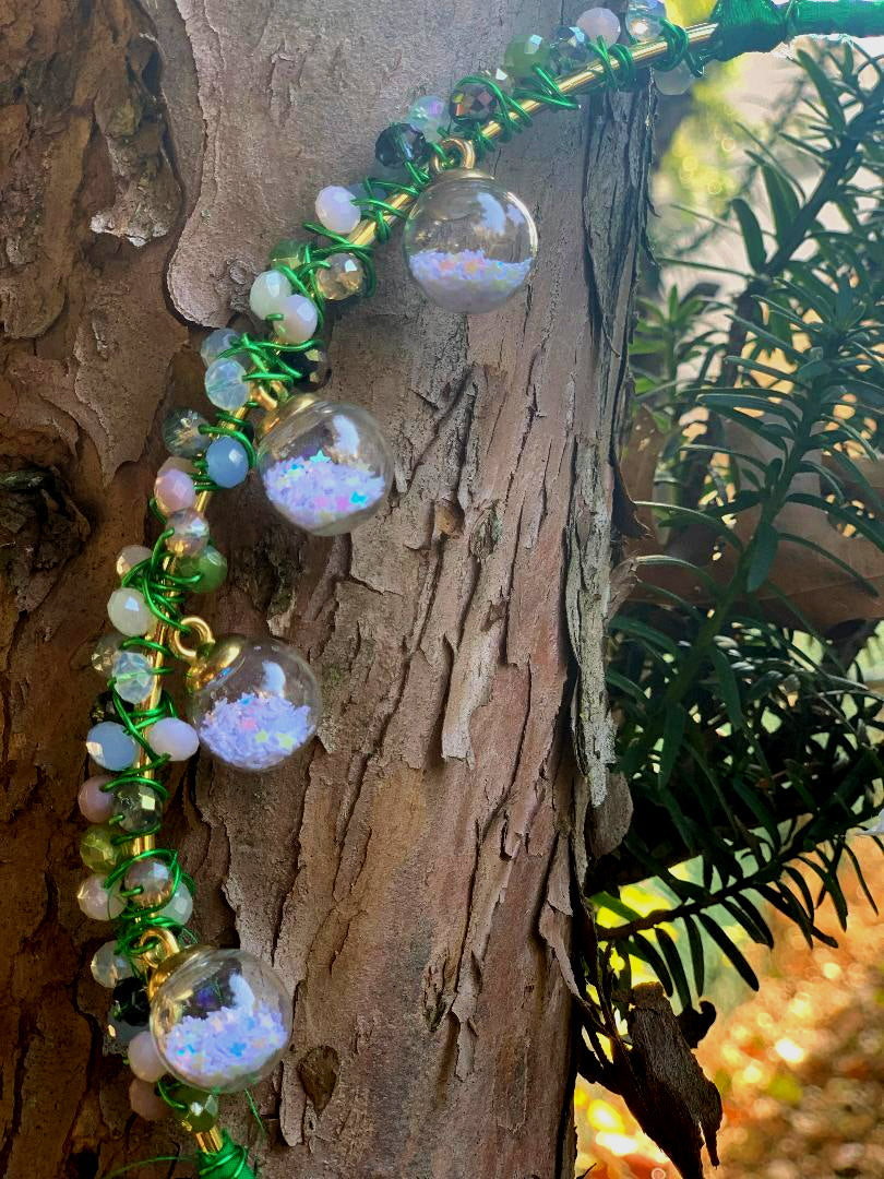 Crystals and wire in love