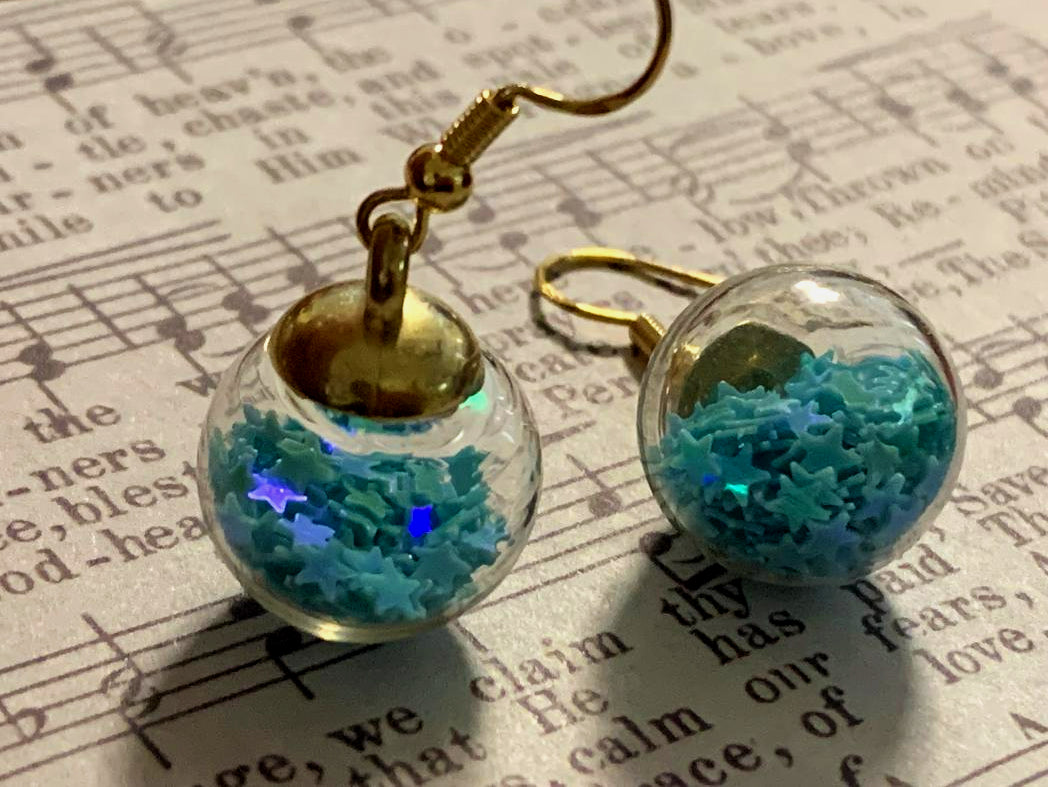 Turquoise stars in a ball