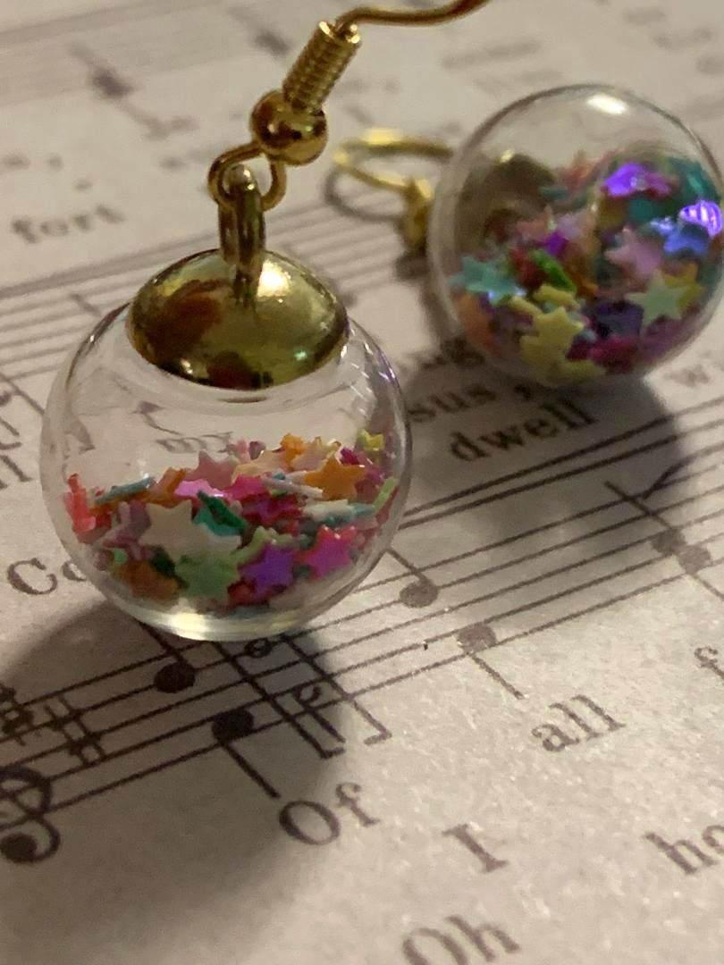 Colorful stars in a ball