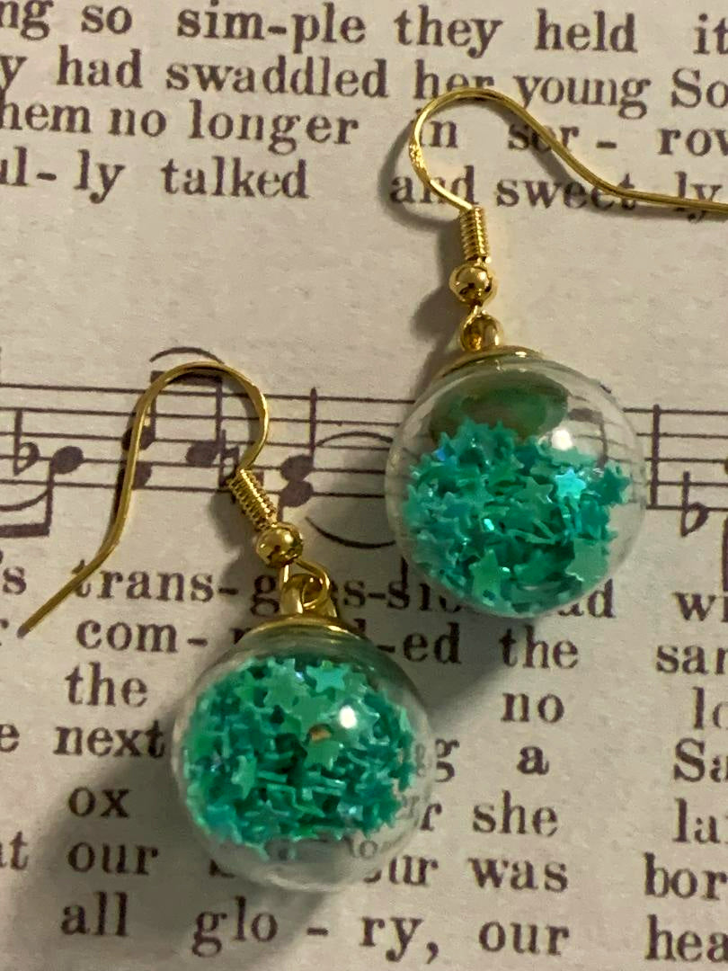 Green stars in a ball