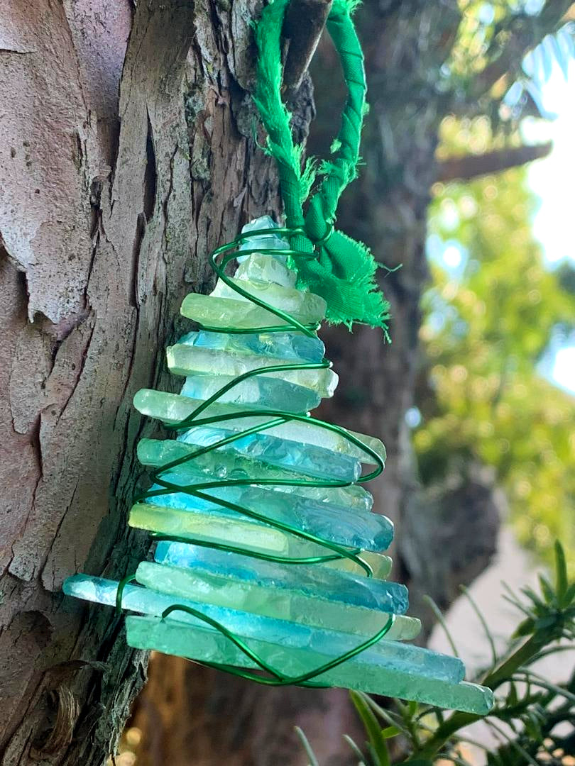 Sea glass Christmas tree in "shackles"