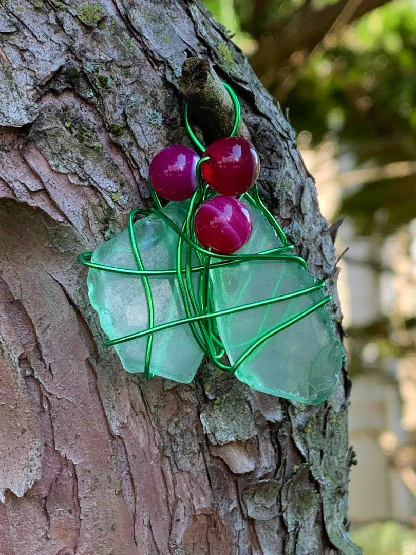 Kiss me under a mistletoe