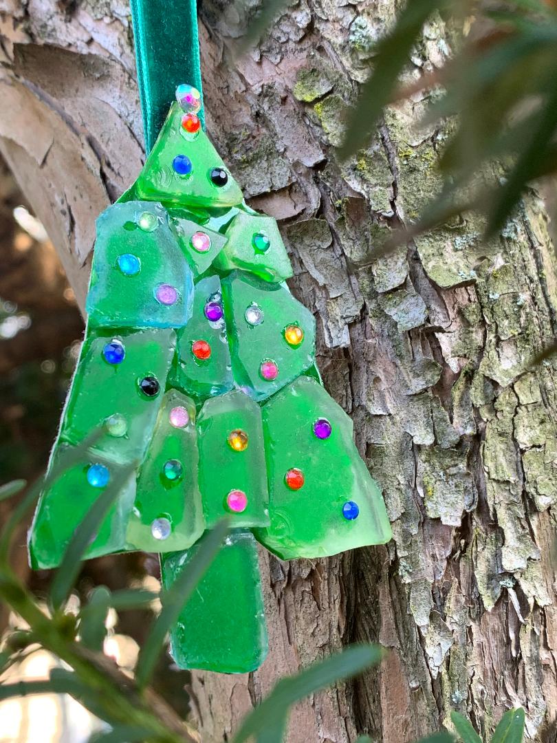 Sea glass Christmas tree picked up its pieces!